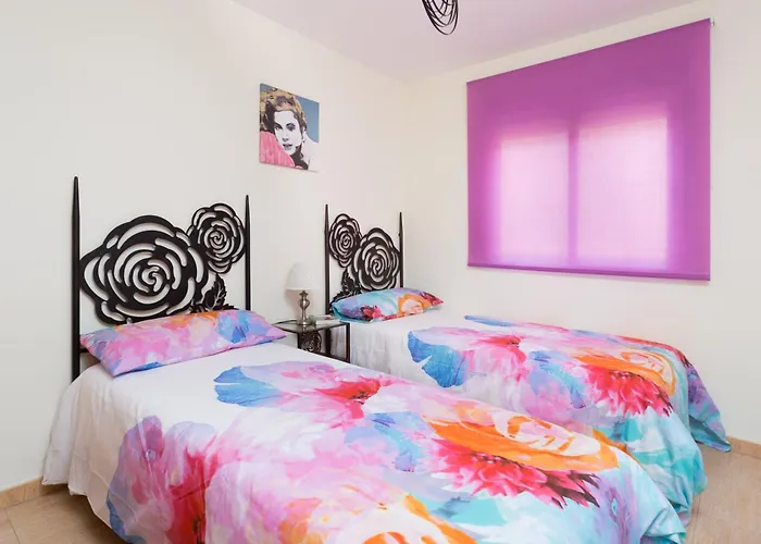 Adeje With Pool, Sea View And Free Wifi شقة *